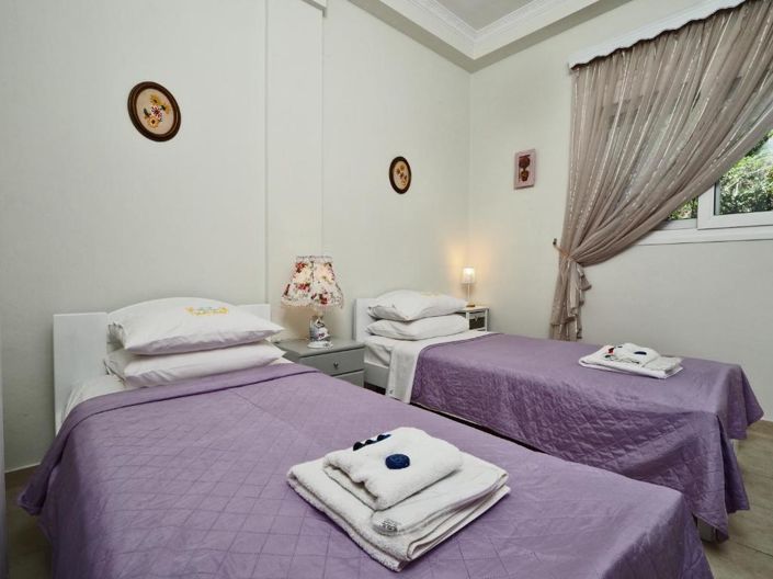 Image No.32-7 Bed House for sale