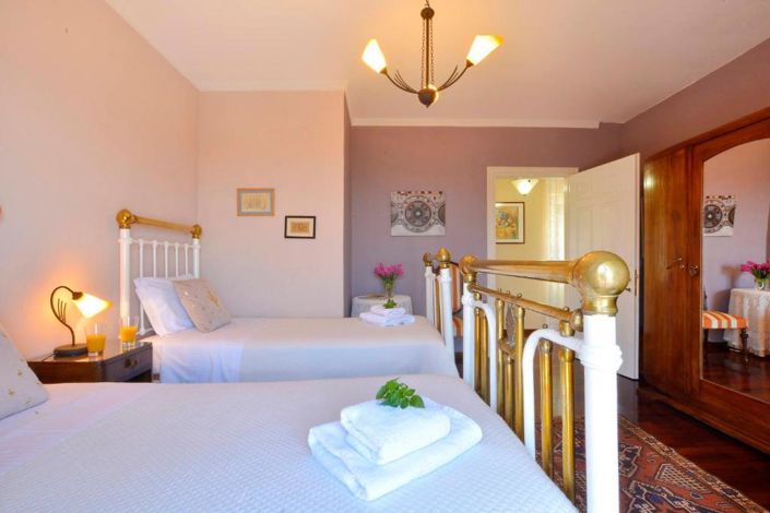 Image No.10-4 Bed House for sale