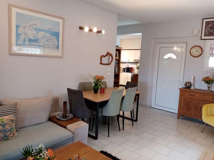 Image No.2-Maison de 4 chambres à vendre à Acharavi