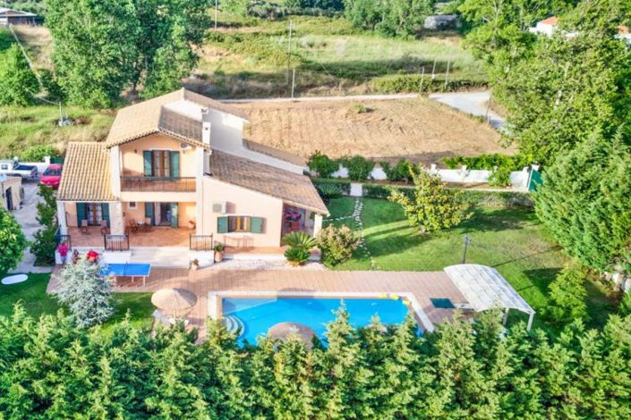 Image No.10-4 Bed House for sale