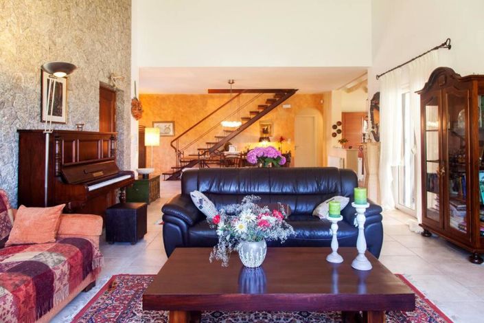 Image No.30-3 Bed House for sale