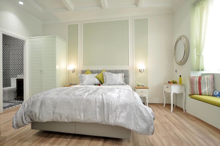 Image No.21-7 Bed Property for sale