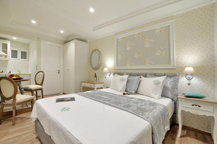 Image No.27-7 Bed Property for sale