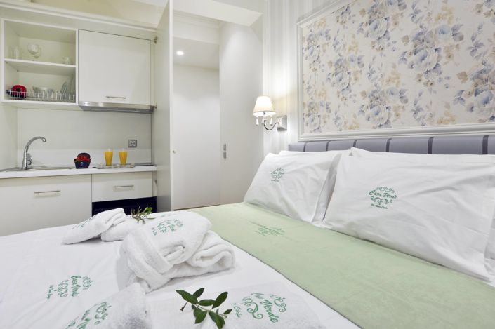 Image No.34-7 Bed Property for sale