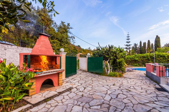 Image No.12-4 Bed House for sale