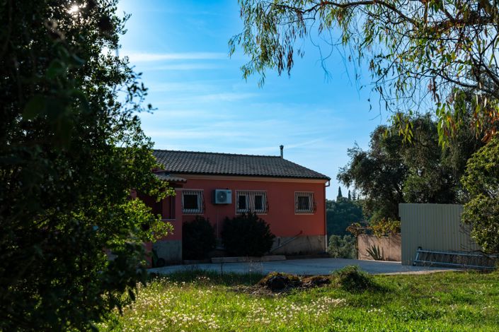 Image No.19-4 Bed Property for sale