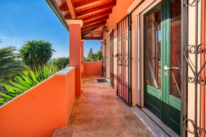 Image No.22-4 Bed Property for sale