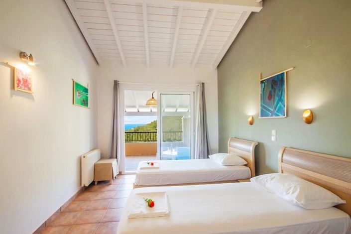 Image No.21-8 Bed House for sale