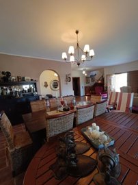 img-330d7d10b8f44c6e64f317a68ee1f693-v-1