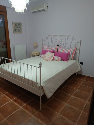 Image No.16-5 Bed House for sale