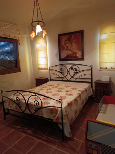 Image No.23-5 Bed House for sale