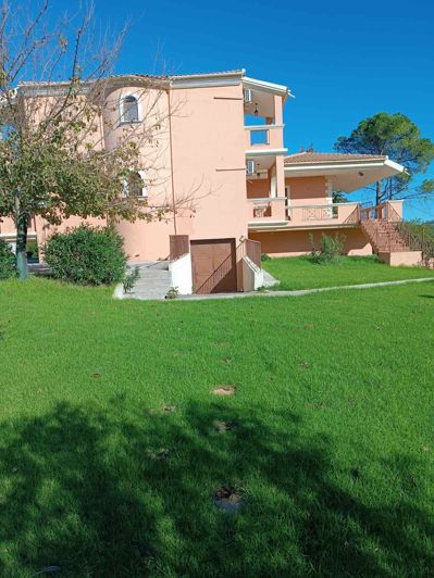 Image No.25-5 Bed House for sale