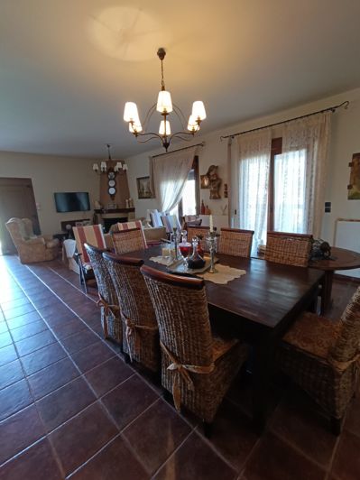 Image No.27-5 Bed House for sale