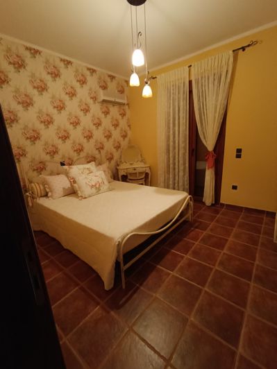 Image No.36-5 Bed House for sale