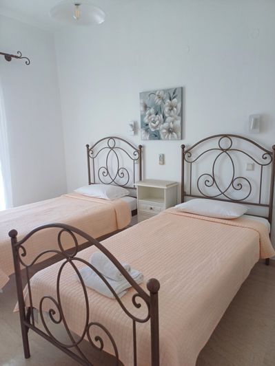 Image No.13-6 Bed House for sale