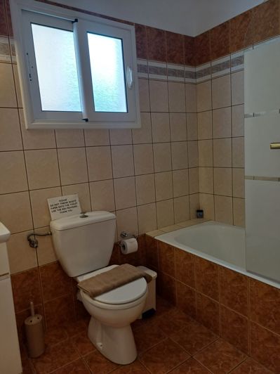 Image No.14-6 Bed House for sale