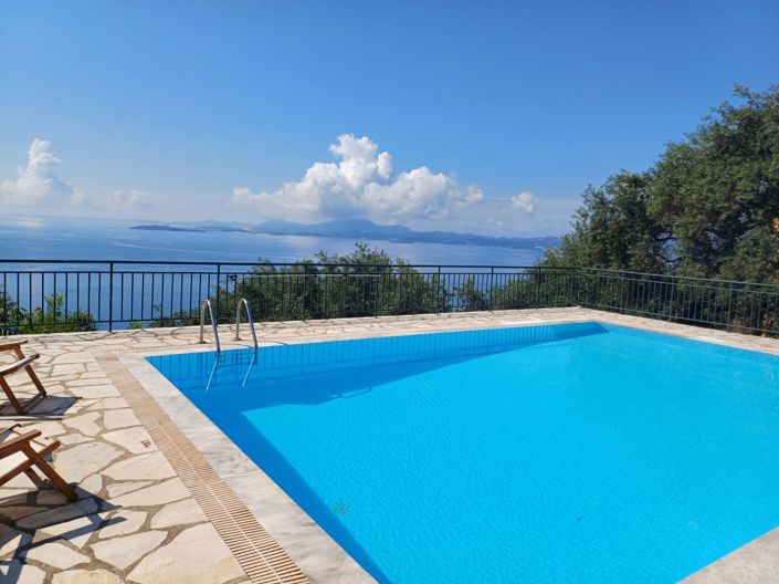 Image No.16-6 Bed House for sale