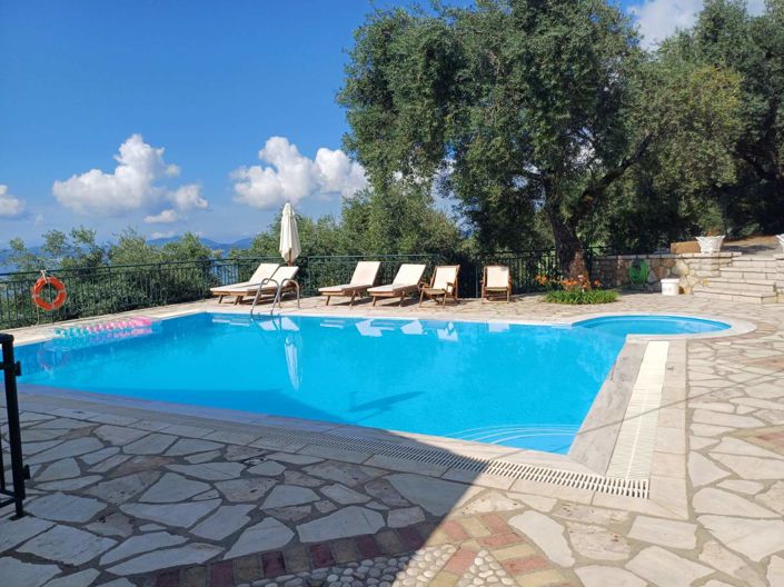 Image No.29-6 Bed House for sale