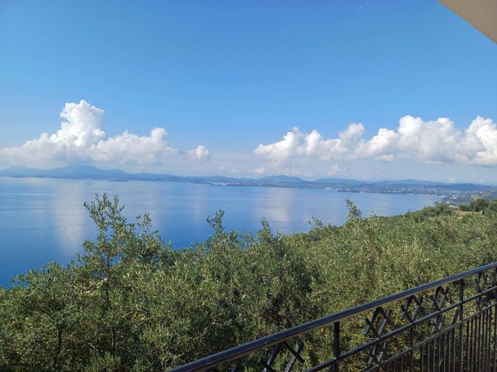 Image No.44-6 Bed House for sale