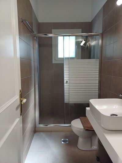 Image No.53-6 Bed House for sale