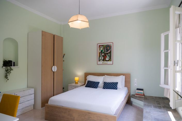 Image No.15-3 Bed House for sale