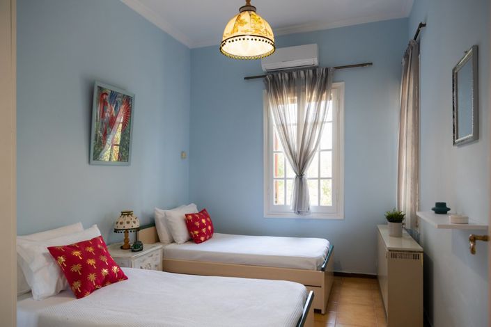 Image No.7-3 Bed House for sale