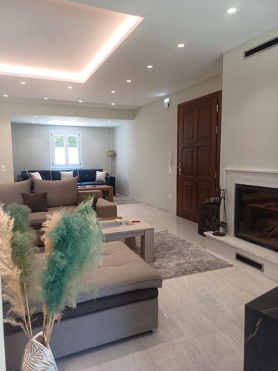 Image No.16-3 Bed House for sale