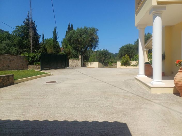 Image No.3-3 Bed House for sale