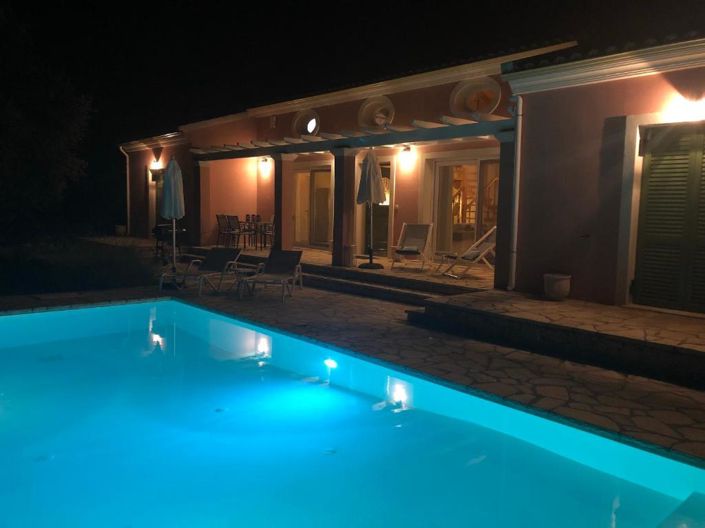 Image No.23-Maison de 4 chambres à vendre à Kassiopi