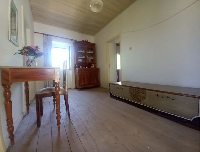 Image No.9-3 Bed House for sale