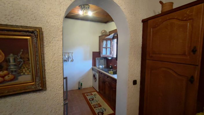 Image No.14-5 Bed House for sale