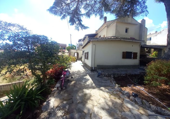 Image No.27-5 Bed House for sale