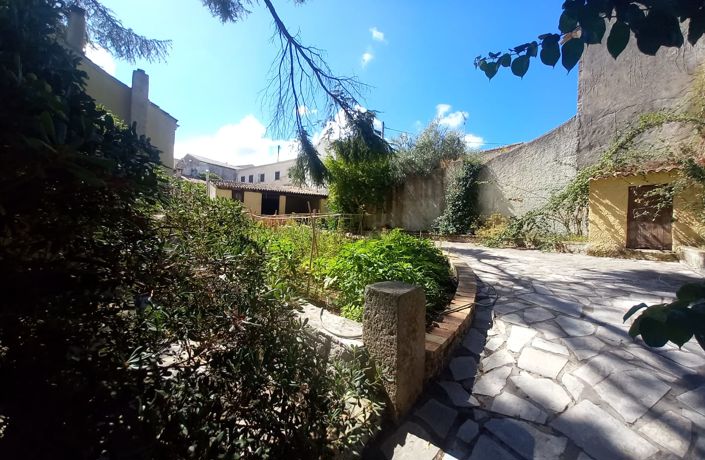 Image No.28-5 Bed House for sale