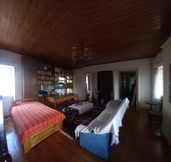 Image No.45-5 Bed House for sale