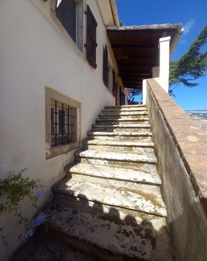 Image No.50-5 Bed House for sale