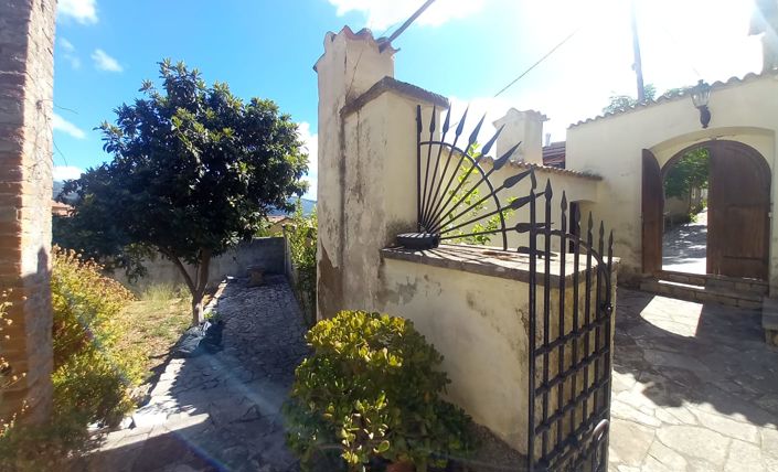 Image No.6-5 Bed House for sale