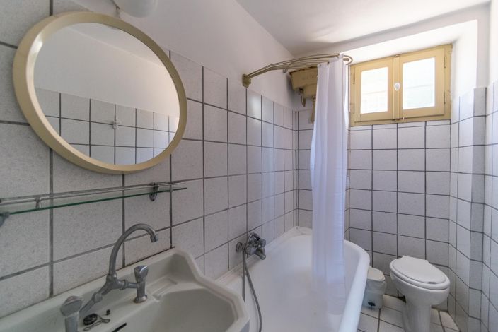 Image No.4-5 Bed House for sale