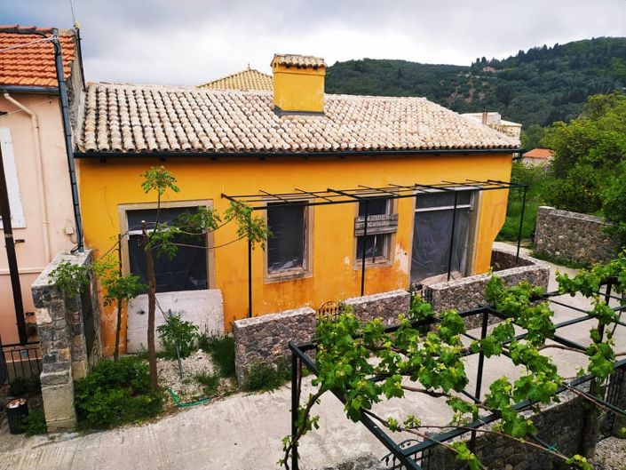 Image No.7-5 Bed House for sale