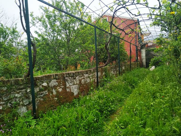 Image No.8-5 Bed House for sale