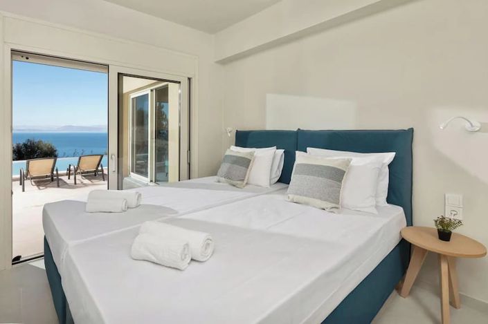 Image No.17-6 Bed House for sale