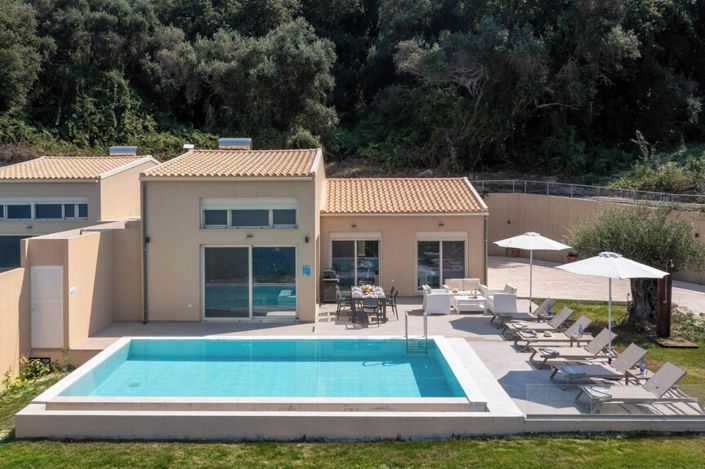 Image No.20-6 Bed House for sale