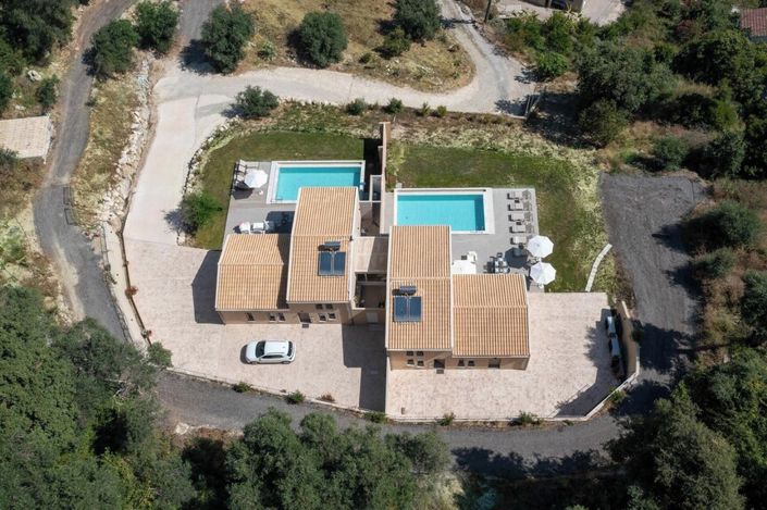 Image No.4-6 Bed House for sale