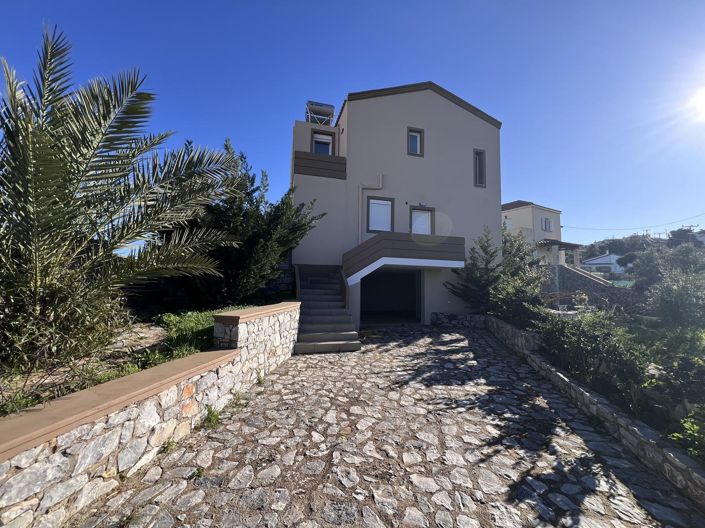 Image No.16-3 Bed House for sale