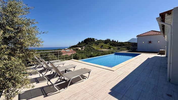 Image No.18-5 Bed House for sale