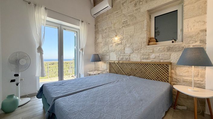 Image No.23-5 Bed House for sale