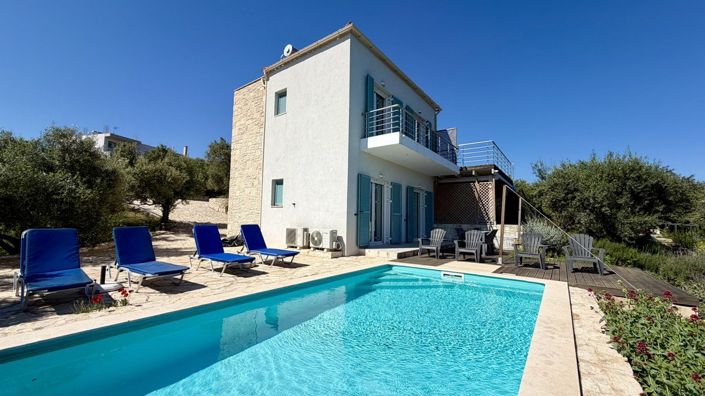 Image No.30-5 Bed House for sale