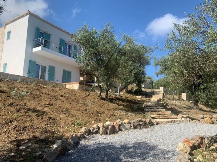 Image No.36-5 Bed House for sale