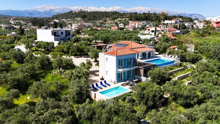 Image No.4-5 Bed House for sale