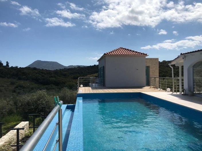 Image No.45-5 Bed House for sale