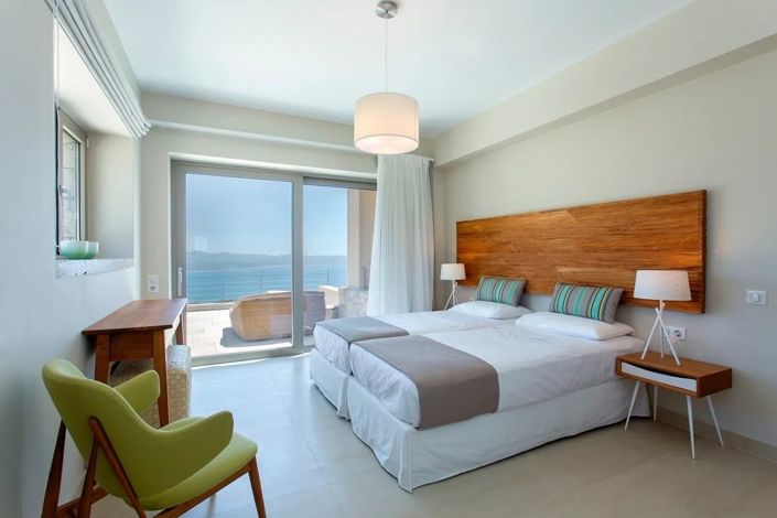 Image No.3-5 Bed House for sale